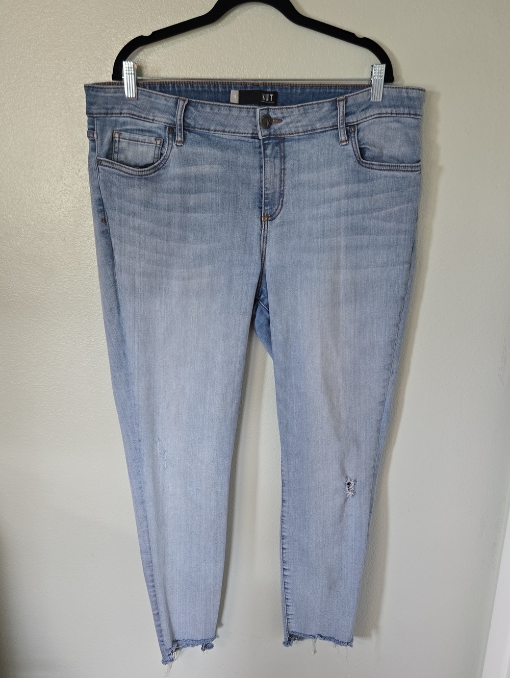 Kut From The Kloth | Light Wash Connie Ankle Skinny Jeans Size 18